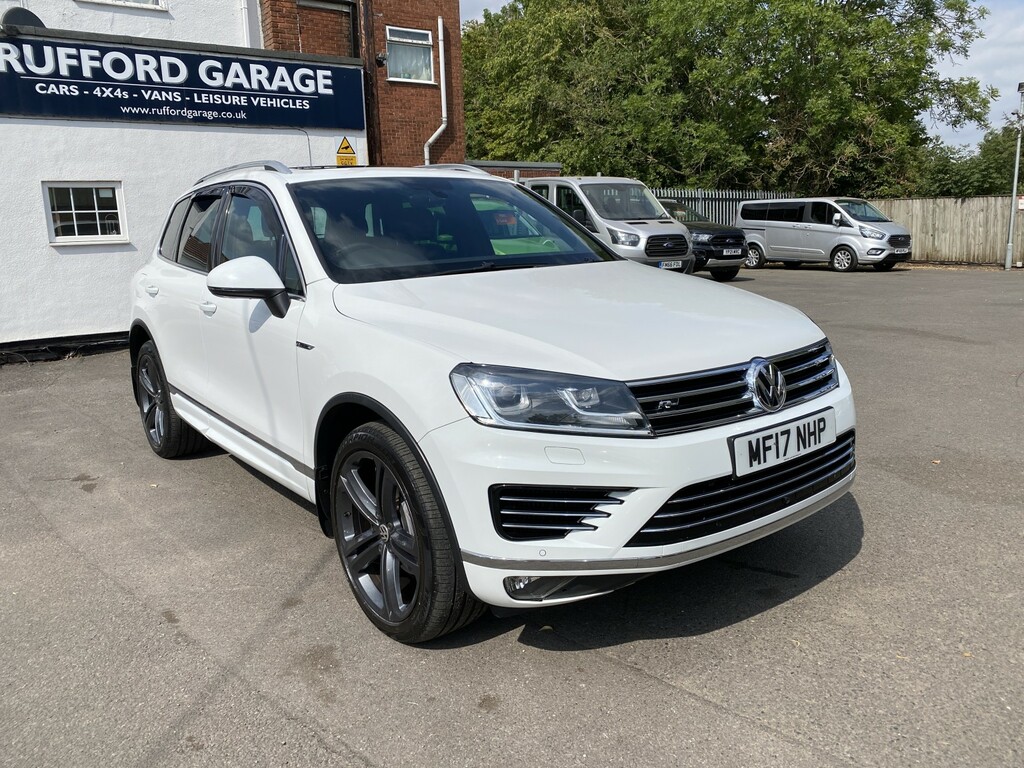Volkswagen Touareg Suv 3.0 Tdi V6 Bluemotion Tech R-line Plus 20171 White