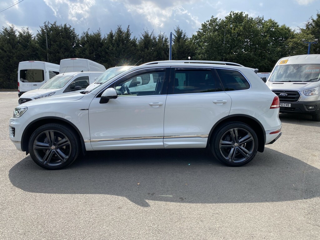 Volkswagen Touareg Suv 3.0 Tdi V6 Bluemotion Tech R-line Plus 20171 White #6