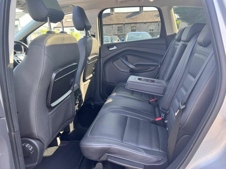 Ford Kuga Kuga St-line Tdci White #30