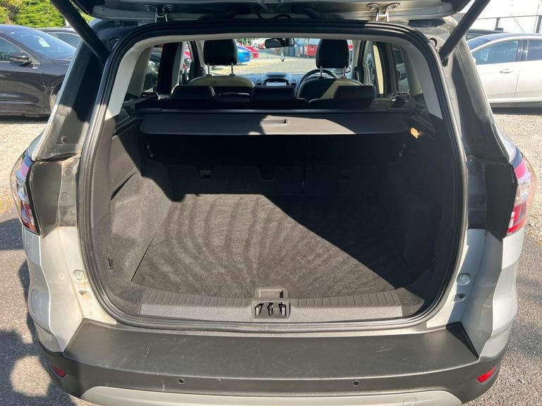 Ford Kuga Kuga St-line Tdci White #26