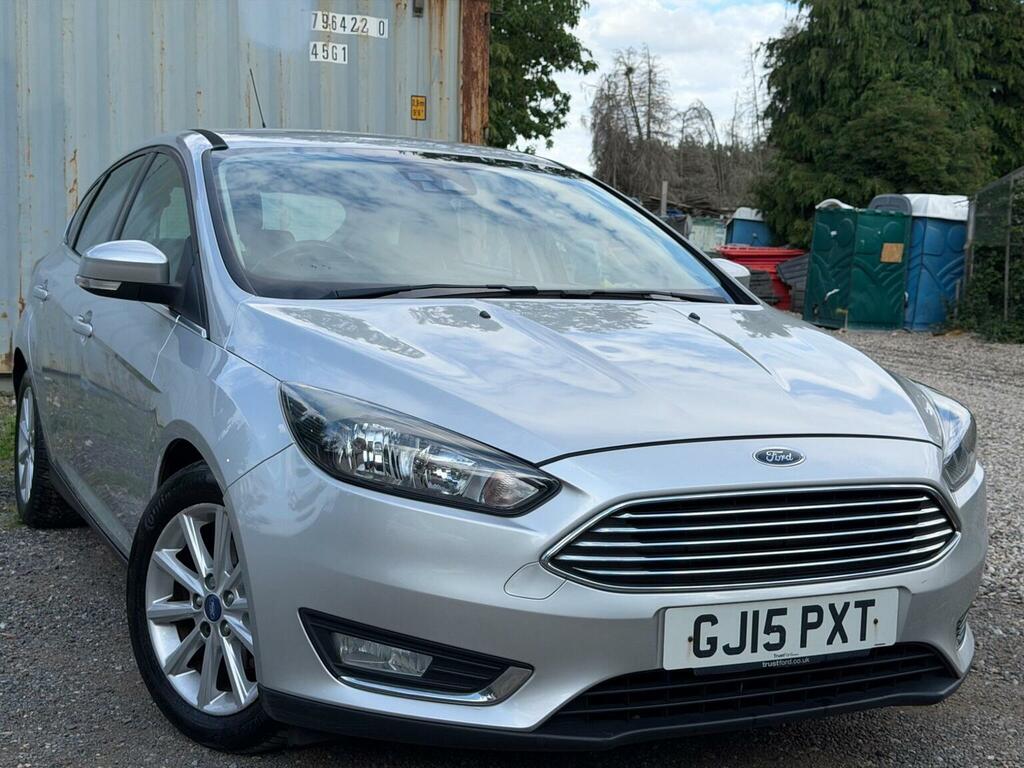 Ford Focus Hatchback 1.6 Titanium Powershift Euro 6 2015 Silver