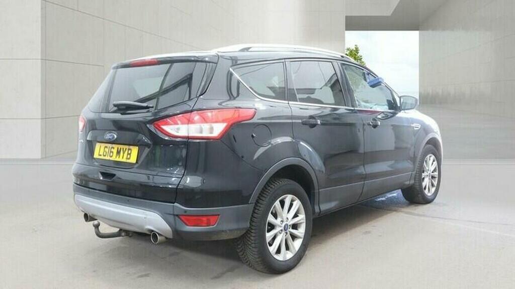 Ford Kuga 2.0 Tdci Titanium Powershift Awd Euro 6 Ss Black #3