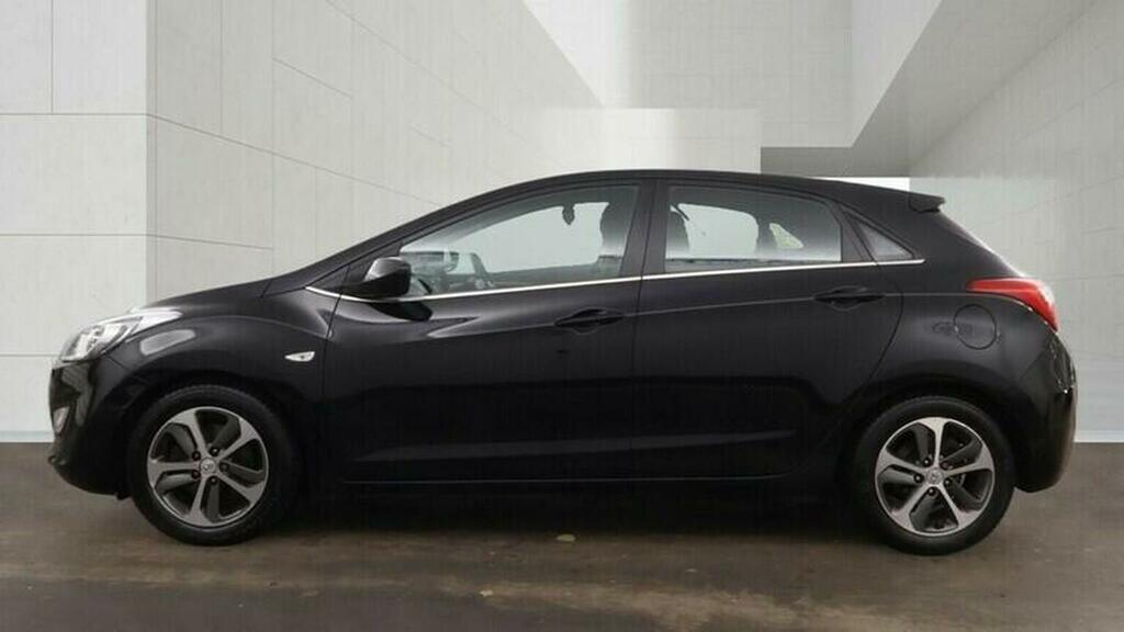 Hyundai I30 1.4 Blue Drive Se Euro 6 Ss Black #6