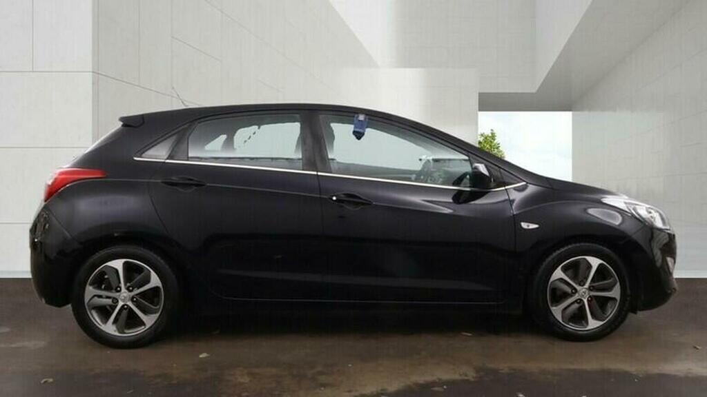 Hyundai I30 1.4 Blue Drive Se Euro 6 Ss Black #5
