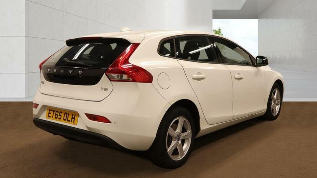 Volvo V40 Hatchback 1.5 T2 Es Euro 6 Ss 201665 White #4