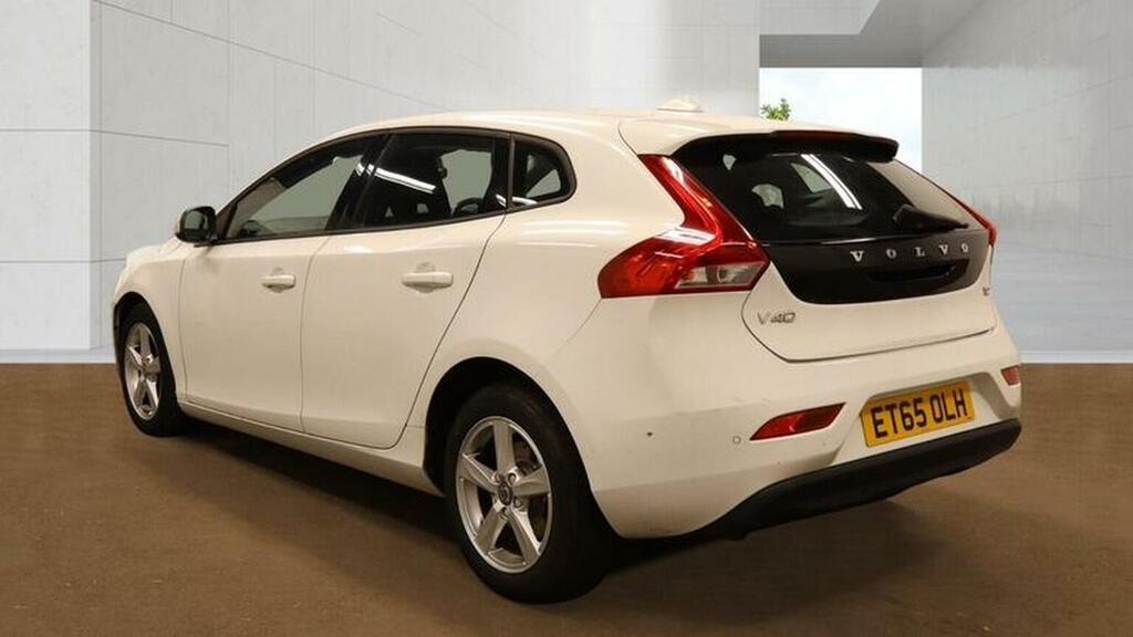 Volvo V40 Hatchback 1.5 T2 Es Euro 6 Ss 201665 White #3