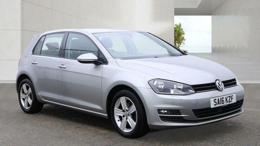 Volkswagen Golf Hatchback 1.6 Tdi Bluemotion Tech Match Edition Ds Silver
