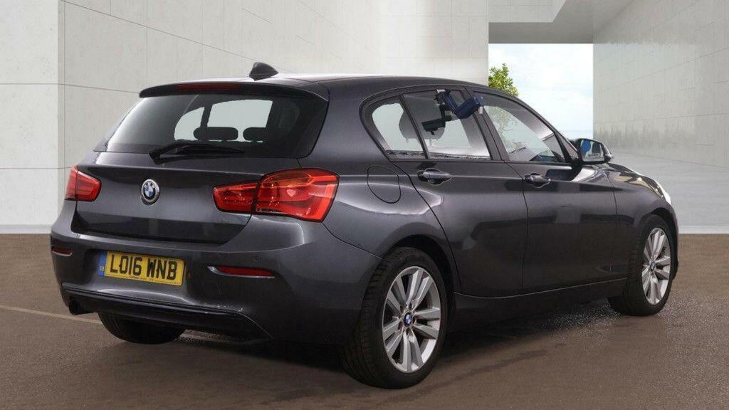 BMW 1 Series 2L M Sport White #17