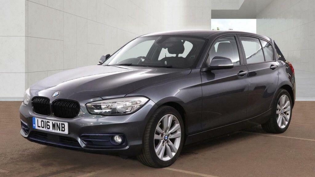 BMW 1 Series 2L M Sport White #14