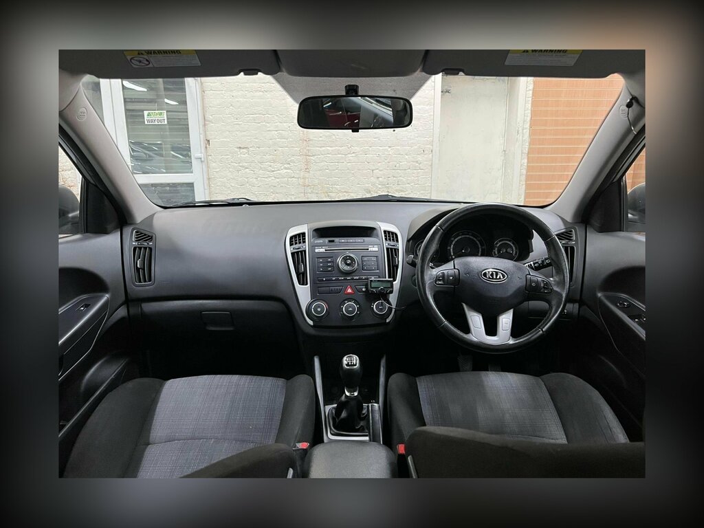 Kia Ceed 1.6 Crdi 2 Euro 4 Silver #6