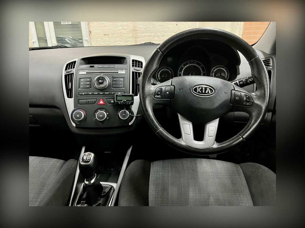 Kia Ceed Strike 89 Bhp Blue #8