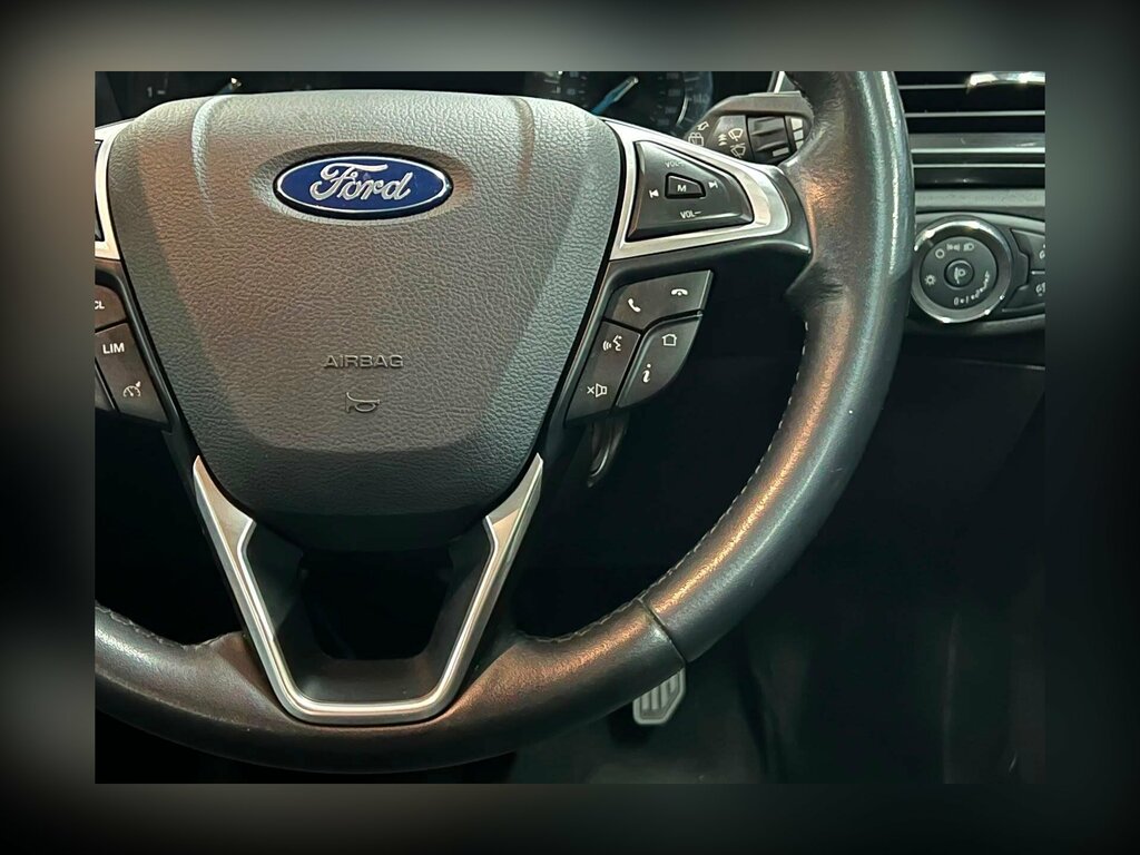 Ford Mondeo Titanium Edition Red #16