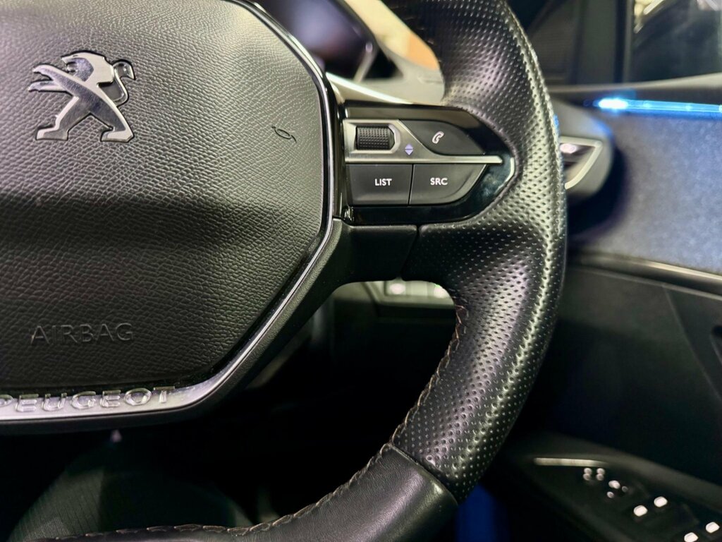 Peugeot 5008 Active Blue #25