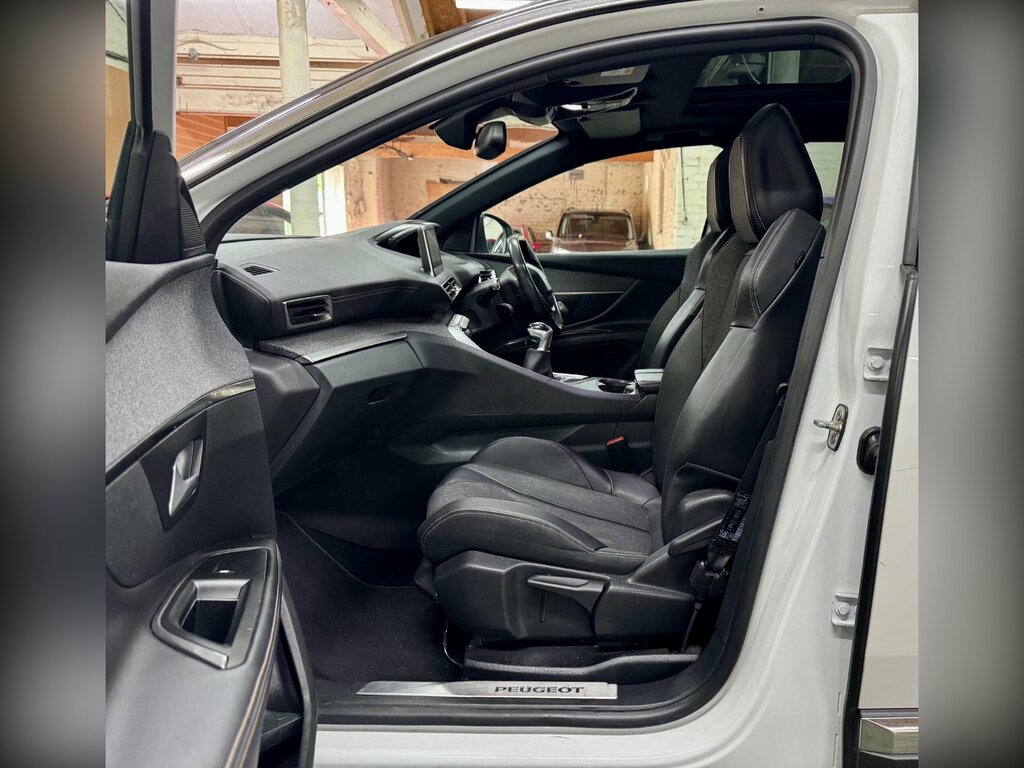 Peugeot 5008 Active Blue #17