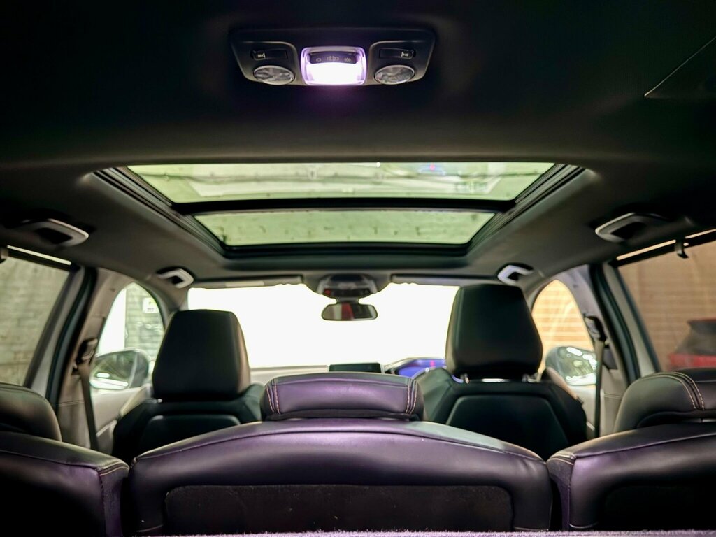 Peugeot 5008 Active Blue #9
