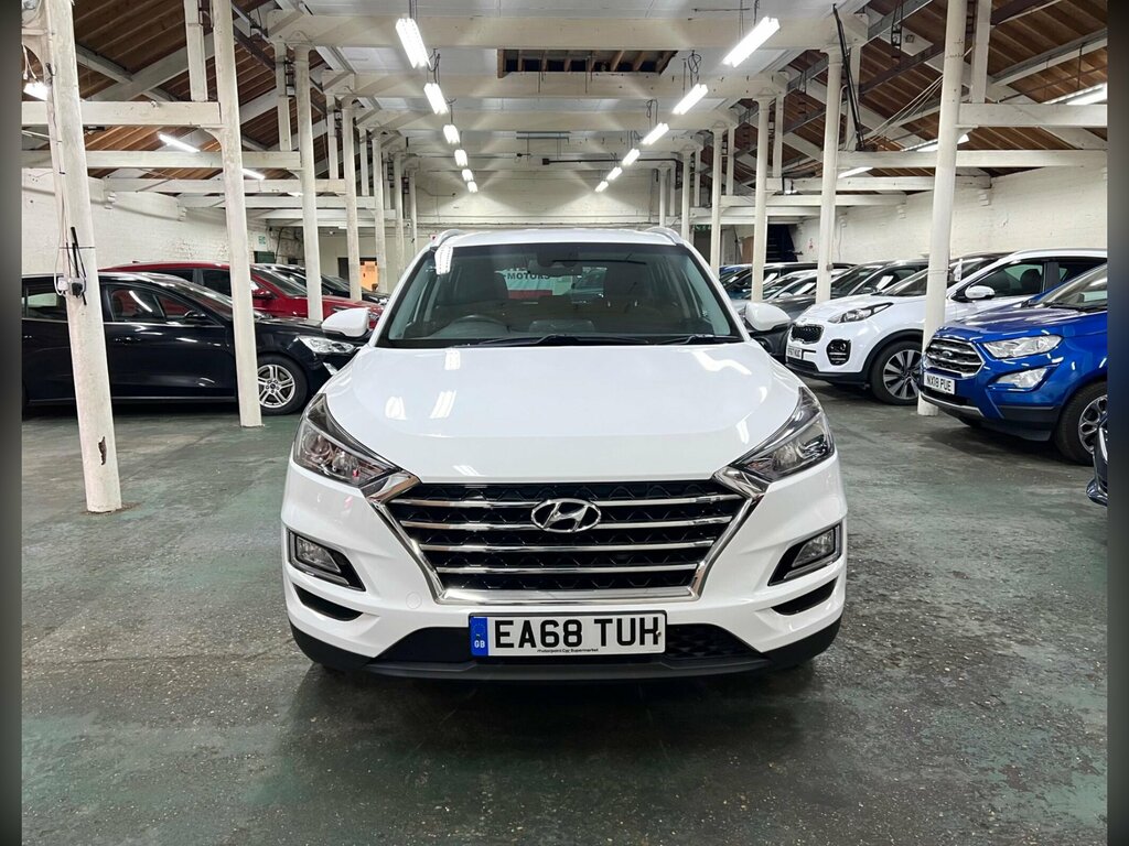 Hyundai Tucson 1.6 Gdi Se Nav Euro 6 Ss White #3