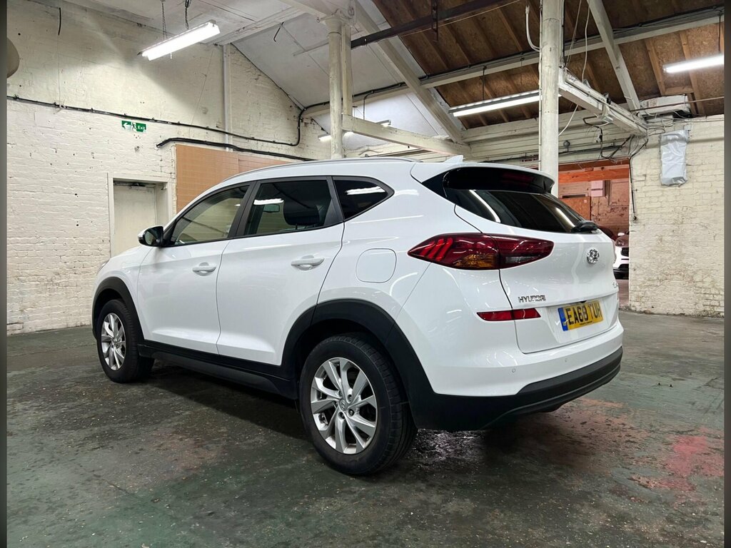 Hyundai Tucson 1.6 Gdi Se Nav Euro 6 Ss White #6