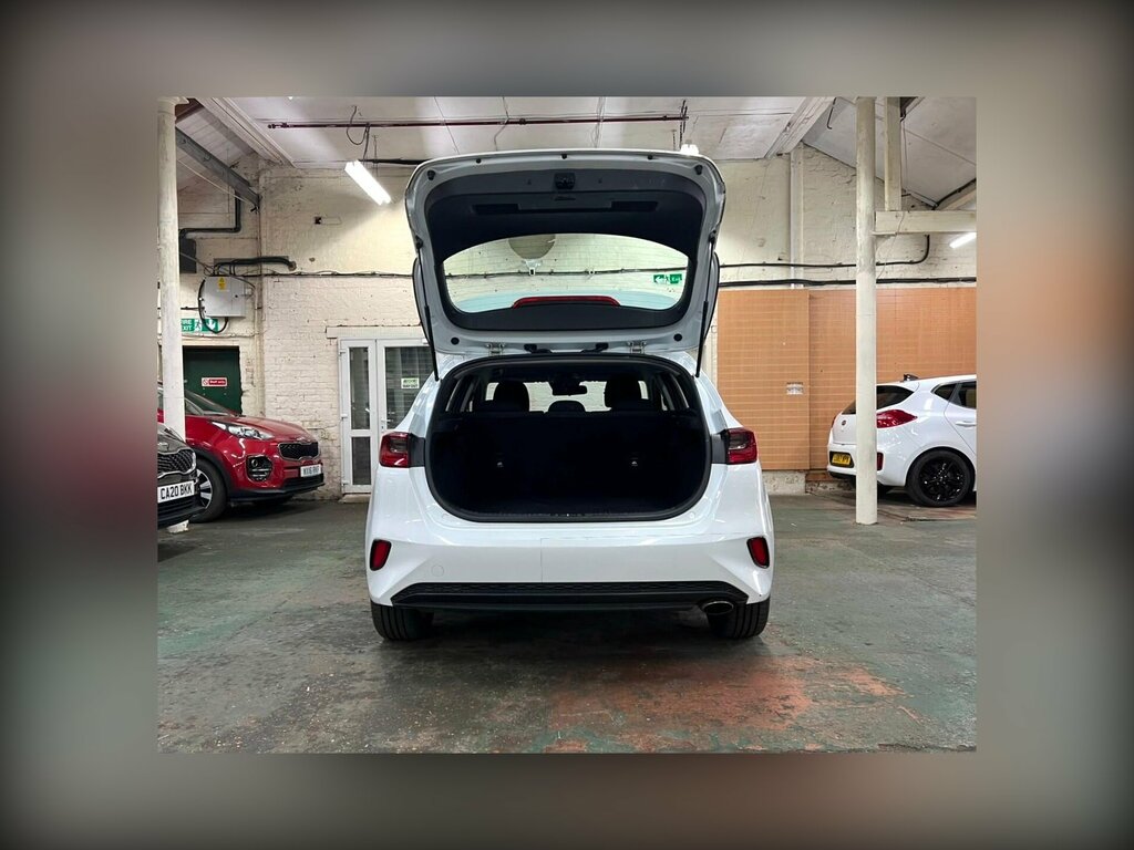 Kia Ceed 1.6 Crdi Eco 2 Euro 6 Ss White #6