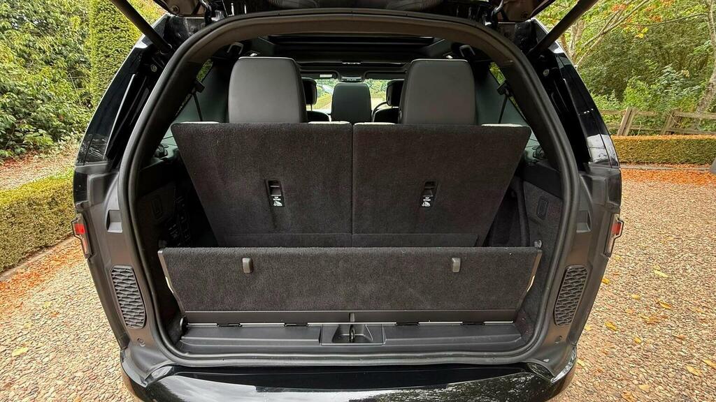Land Rover Discovery R-dynamic Hse Black #48