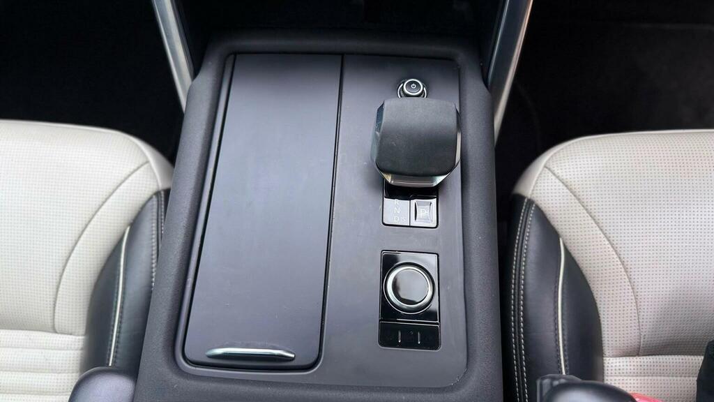 Land Rover Discovery R-dynamic Hse Black #34