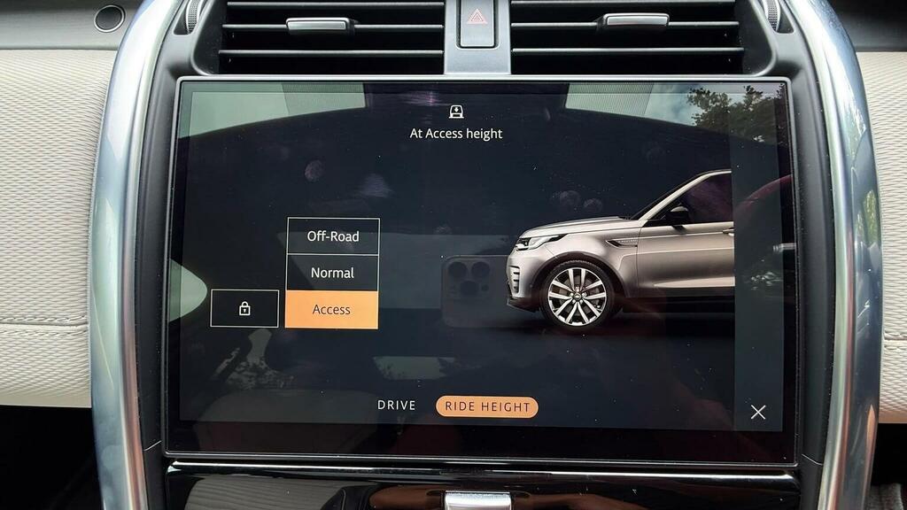 Land Rover Discovery R-dynamic Hse Black #42