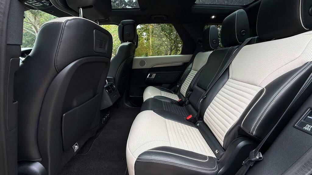 Land Rover Discovery R-dynamic Hse Black #17
