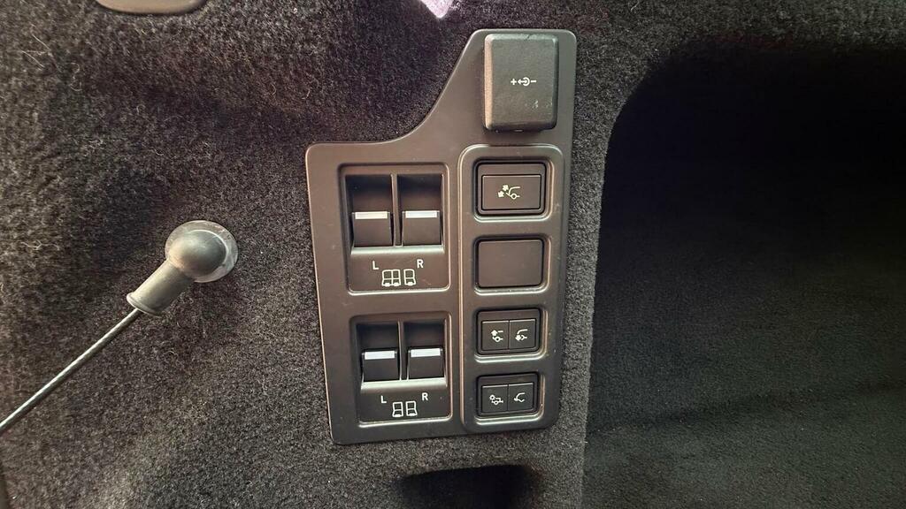 Land Rover Discovery R-dynamic Hse Black #49