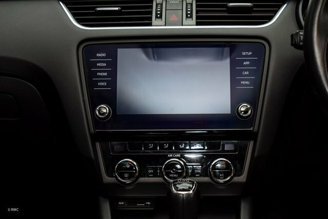 Skoda Octavia 1.4 Tsi Se Blue #24