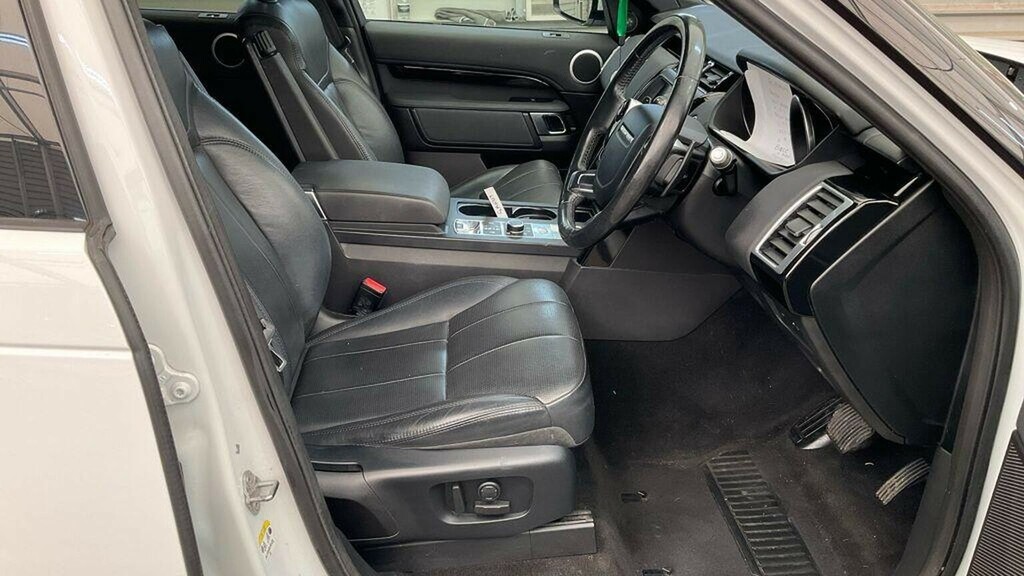 Land Rover Discovery Suv 3.0 Sd V6 Se 4Wd Euro 6 Ss 20191 White #3