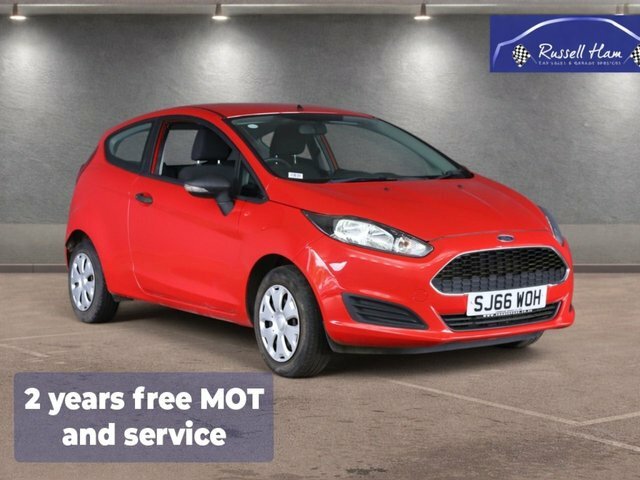 Ford Fiesta 1.25 Studio Hatchback Euro 6 60 Red
