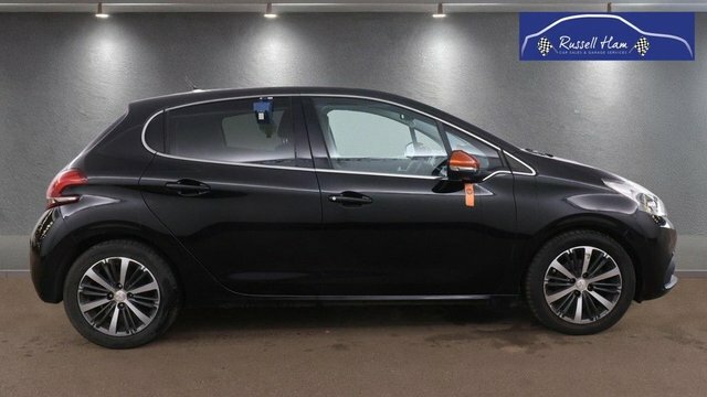 Peugeot 208 1.2 Puretech Roland Garros Hatchback Ma Black #2