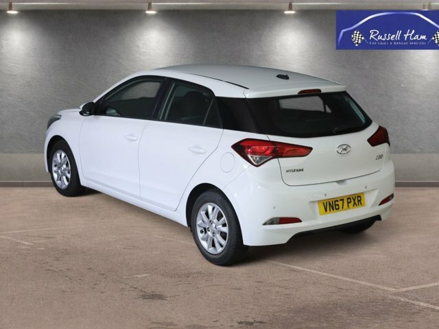 Hyundai I20 1.2 Se Hatchback Euro 6 84 Ps White #6