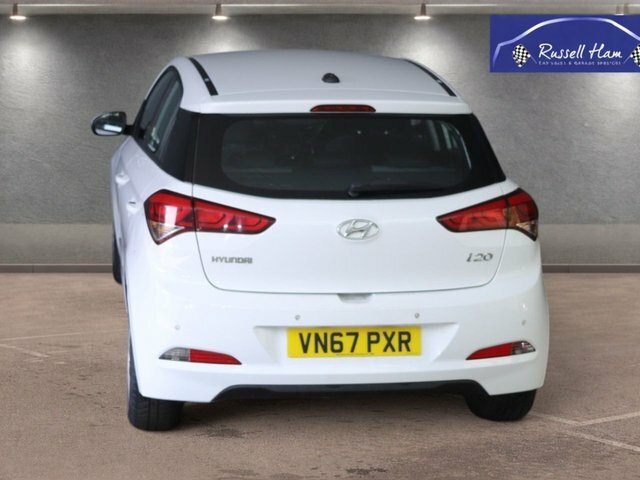 Hyundai I20 1.2 Se Hatchback Euro 6 84 Ps White #4