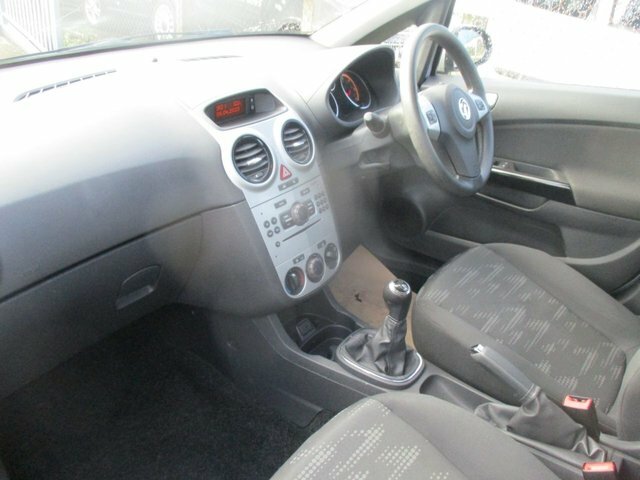 Vauxhall Corsa 1.2 Exclusiv Ac 83 Bhp LV62KKM Silver #3