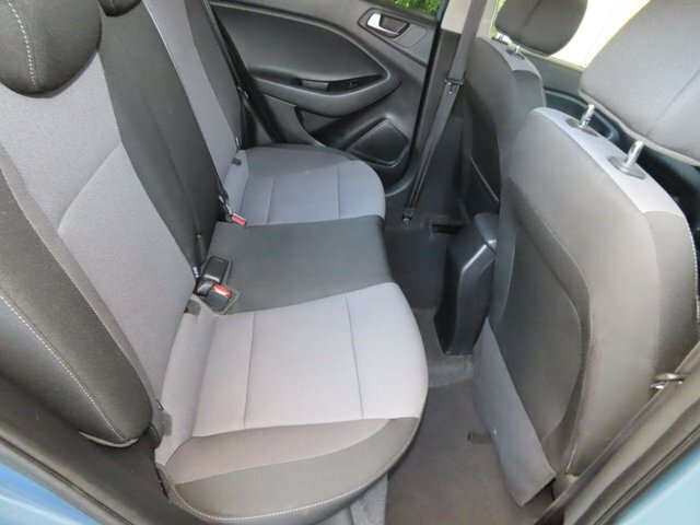 Hyundai I20 Se Red #11