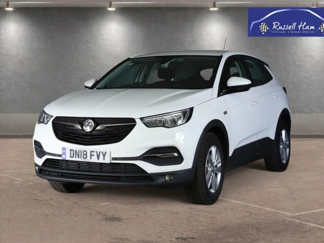Vauxhall Grandland X 1.6 Turbo D Blueinjection Se Suv White #3