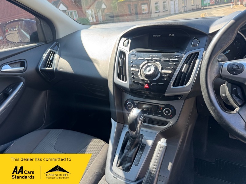 Ford Focus 1.6 Zetec Estate Powershift Euro 5 125 Blue #20