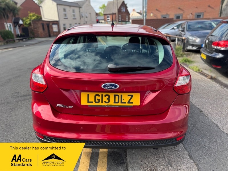 Ford Focus 2013 Ford Focusnbsp1.6 Zetec Euro 5 Silver #8