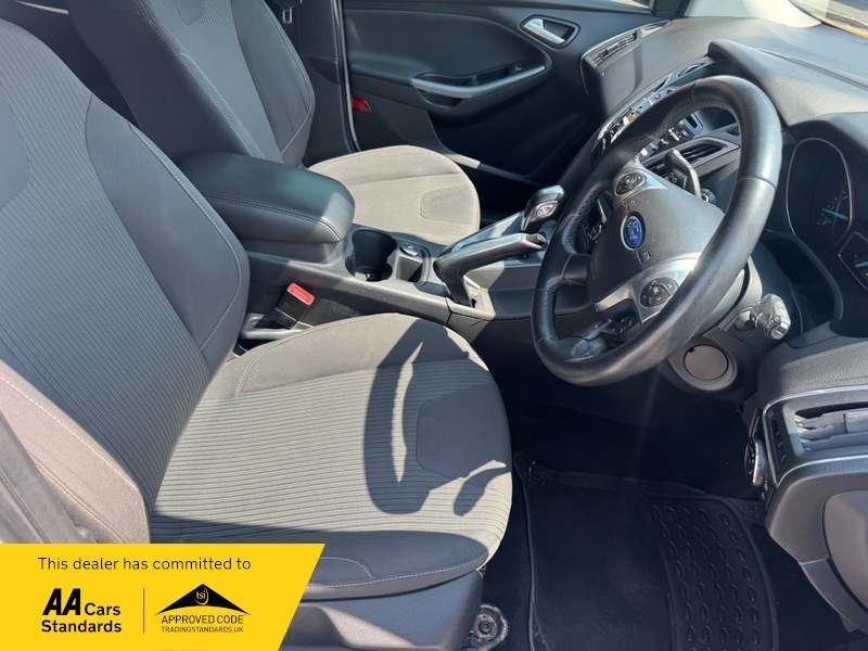 Ford Focus 1.6L Zetec Tdci Estate Euro 5 1 Black #23