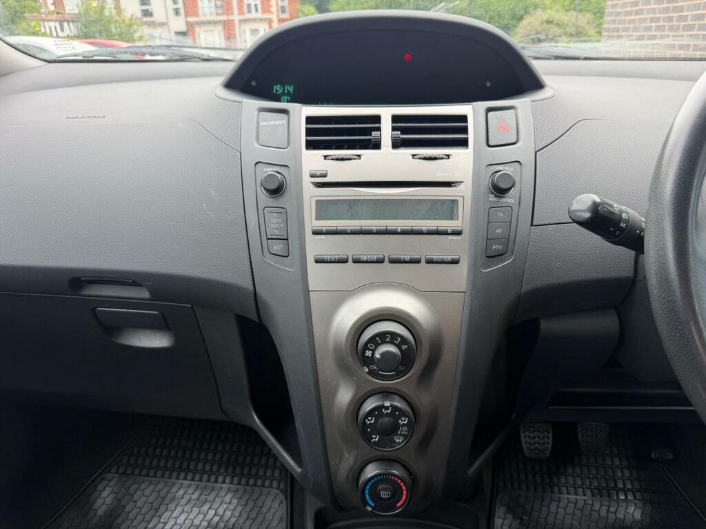 Toyota Yaris 1.33 Dual Vvt-i Tr Multimode Euro 4 Ss Black #32