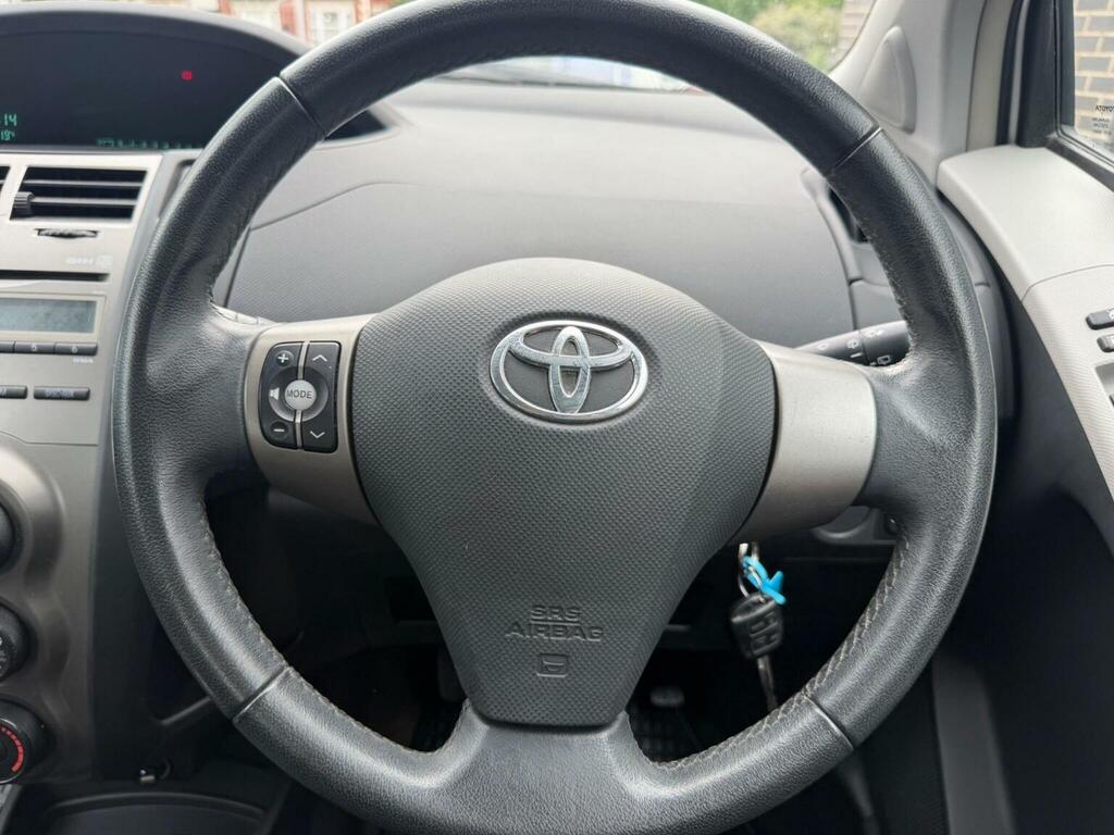 Toyota Yaris 1.33 Dual Vvt-i Tr Multimode Euro 4 Ss Black #30