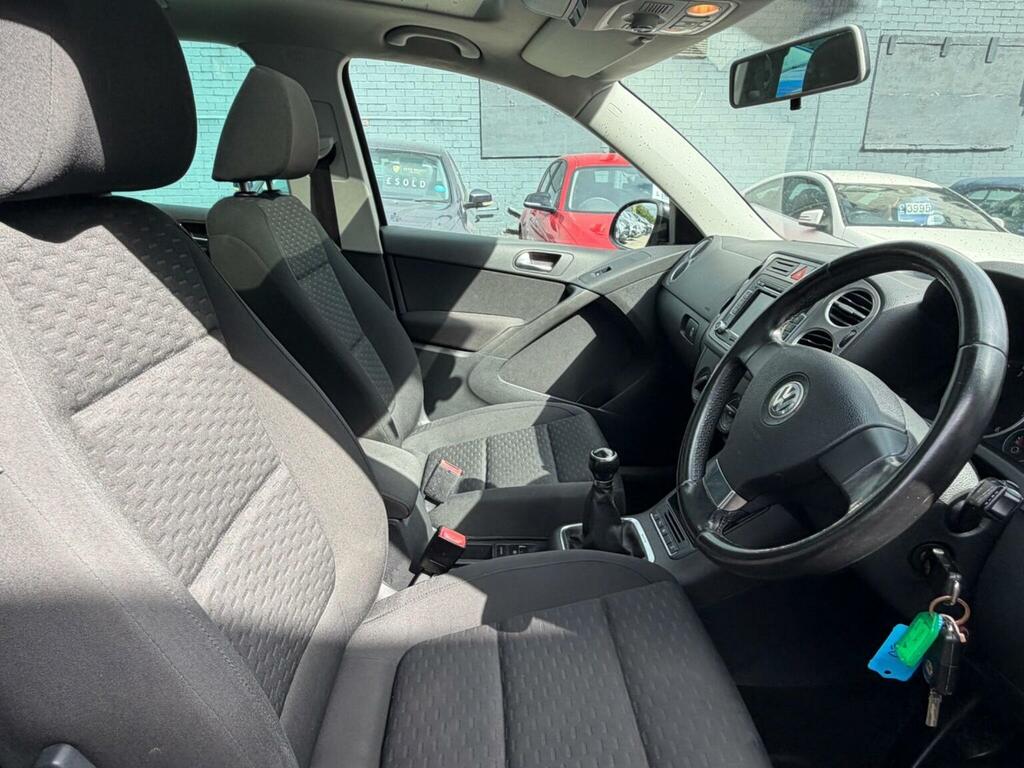 Volkswagen Tiguan Sport Tdi 4Motion Silver #8