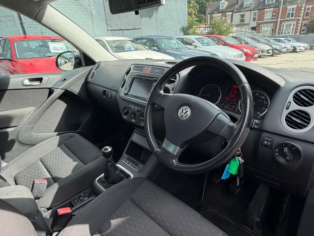 Volkswagen Tiguan Sport Tdi 4Motion Silver #9
