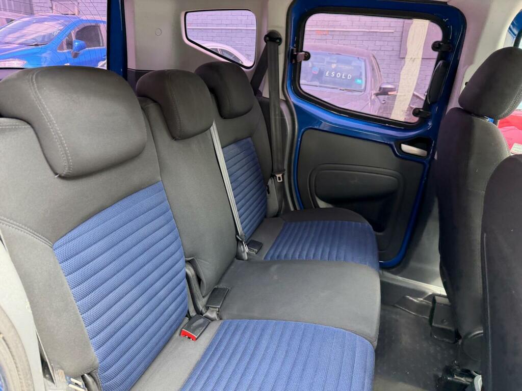 Fiat Qubo Mpv Active 200959 Red #32