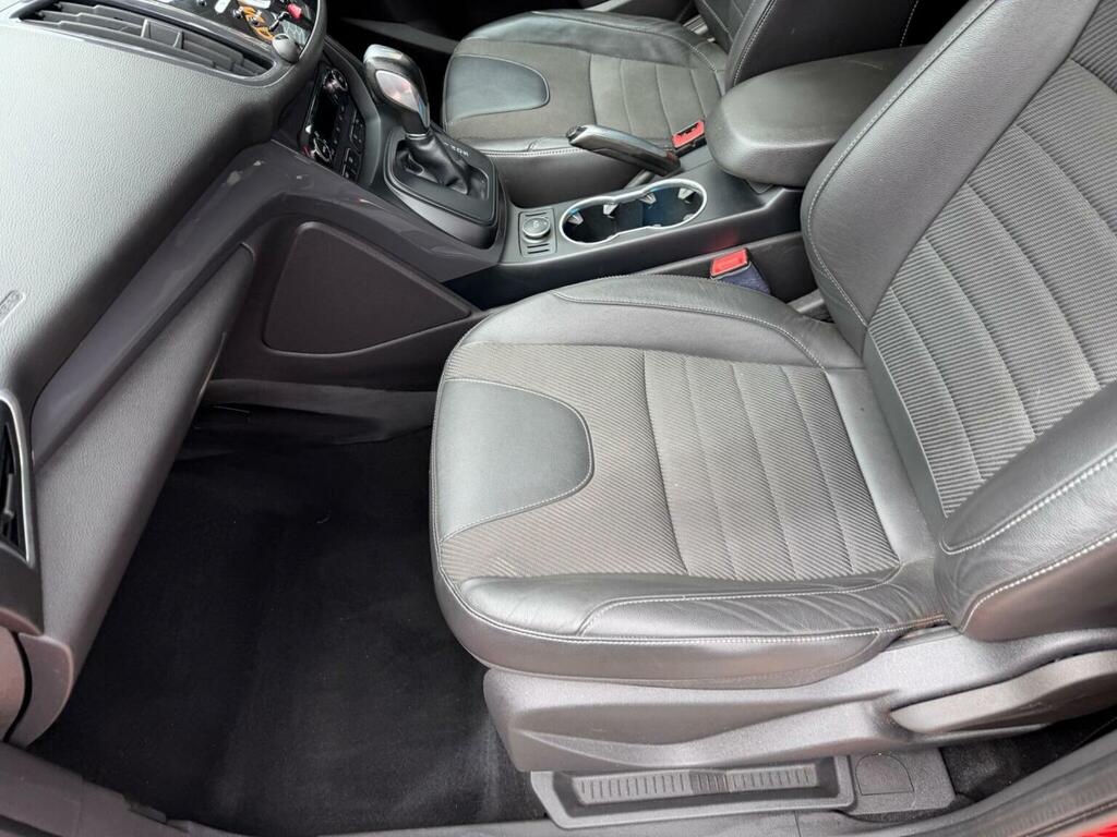 Ford Kuga 2.0 Tdci Zetec Suv 2Wd 139 Gkm #44