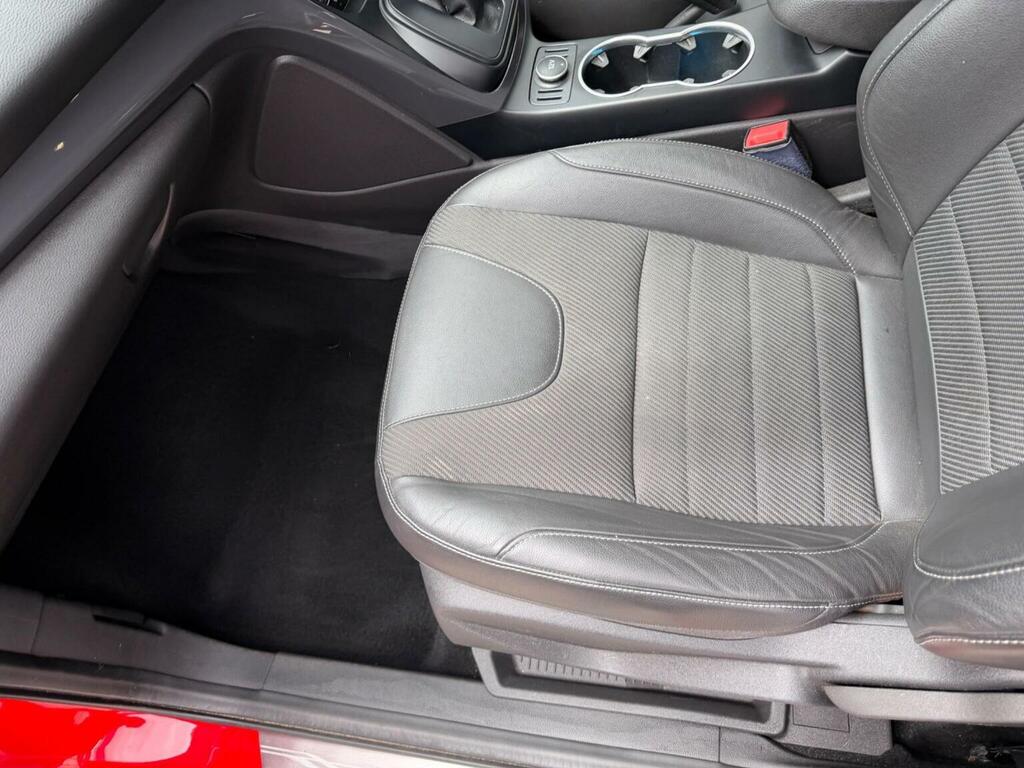 Ford Kuga 2.0 Tdci Zetec Suv 2Wd 139 Gkm #42
