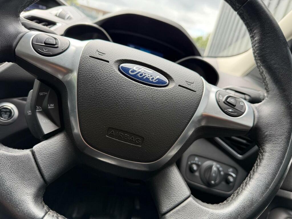 Ford Kuga 2.0 Tdci Zetec Suv 2Wd 139 Gkm #41