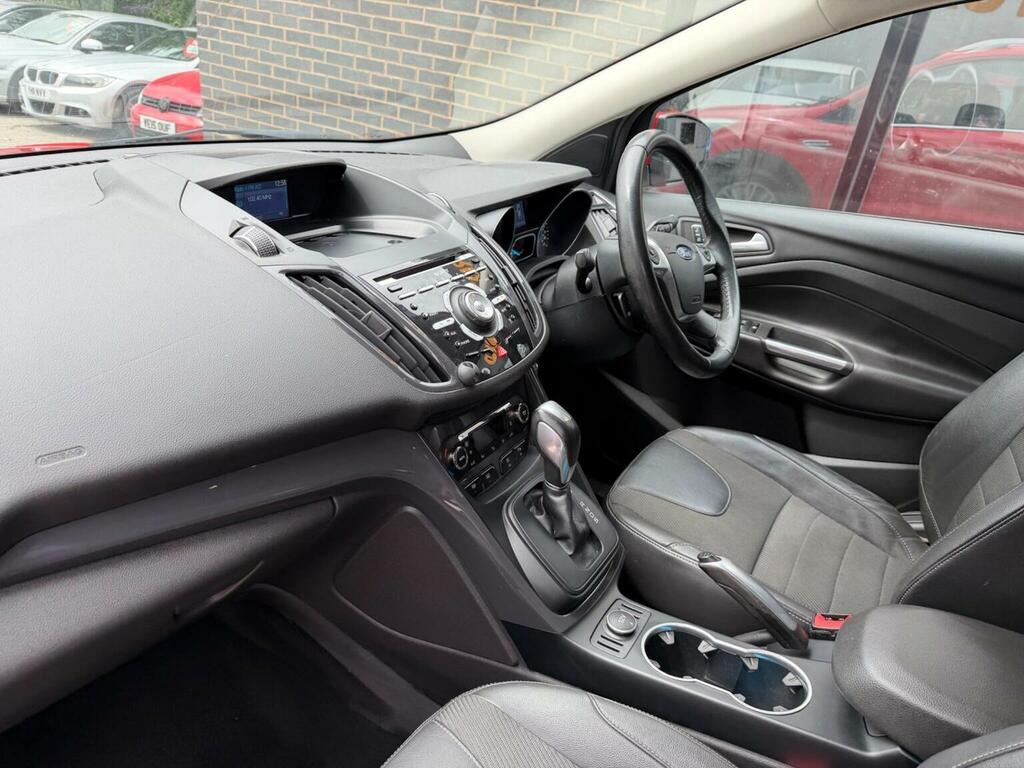 Ford Kuga 2.0 Tdci Zetec Suv 2Wd 139 Gkm #17