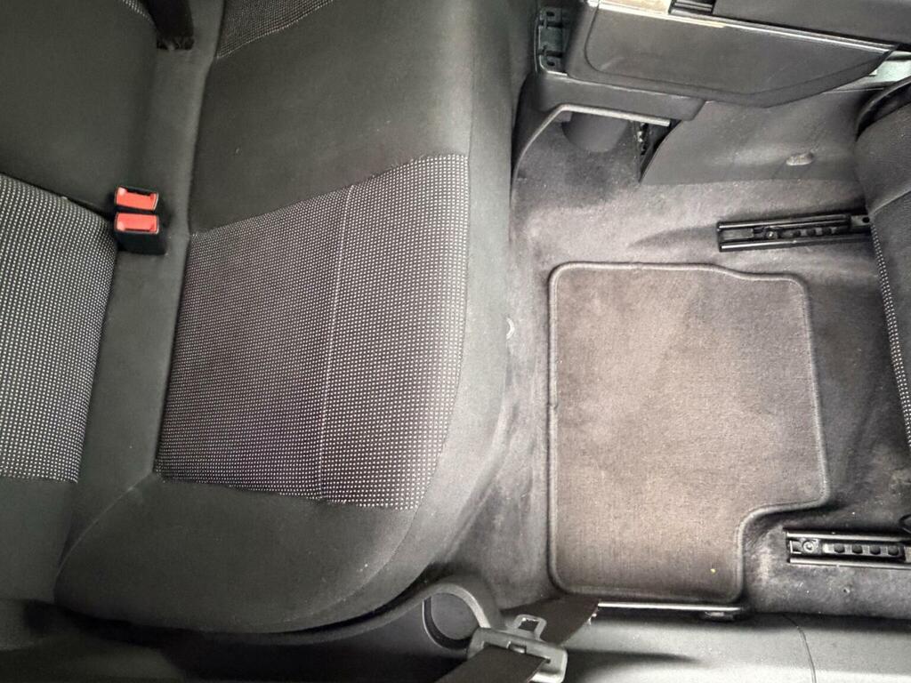 Vauxhall Astra 2010 1.4I 16V Sport Sport Hatch Silver #20