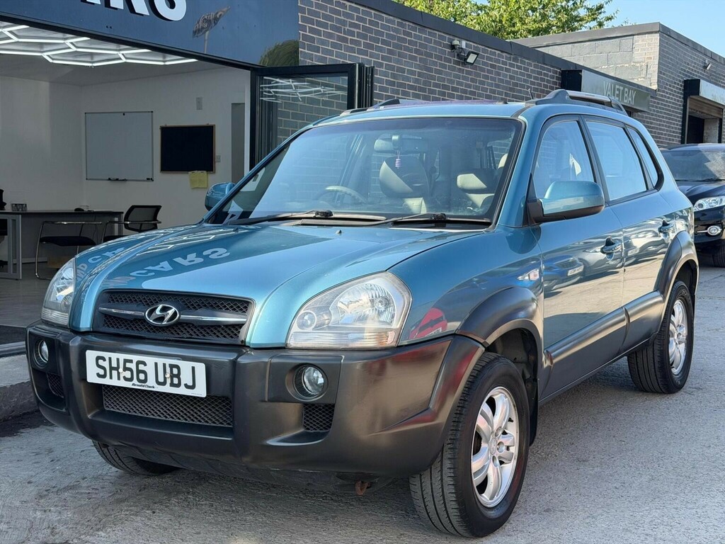 Hyundai Tucson 2.0 Crtd Cdx Black #1